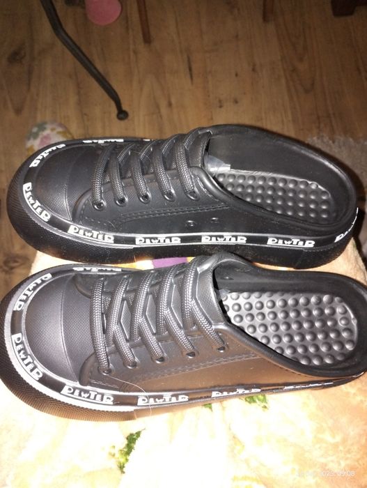 Crocsy - imitacja trampek 41