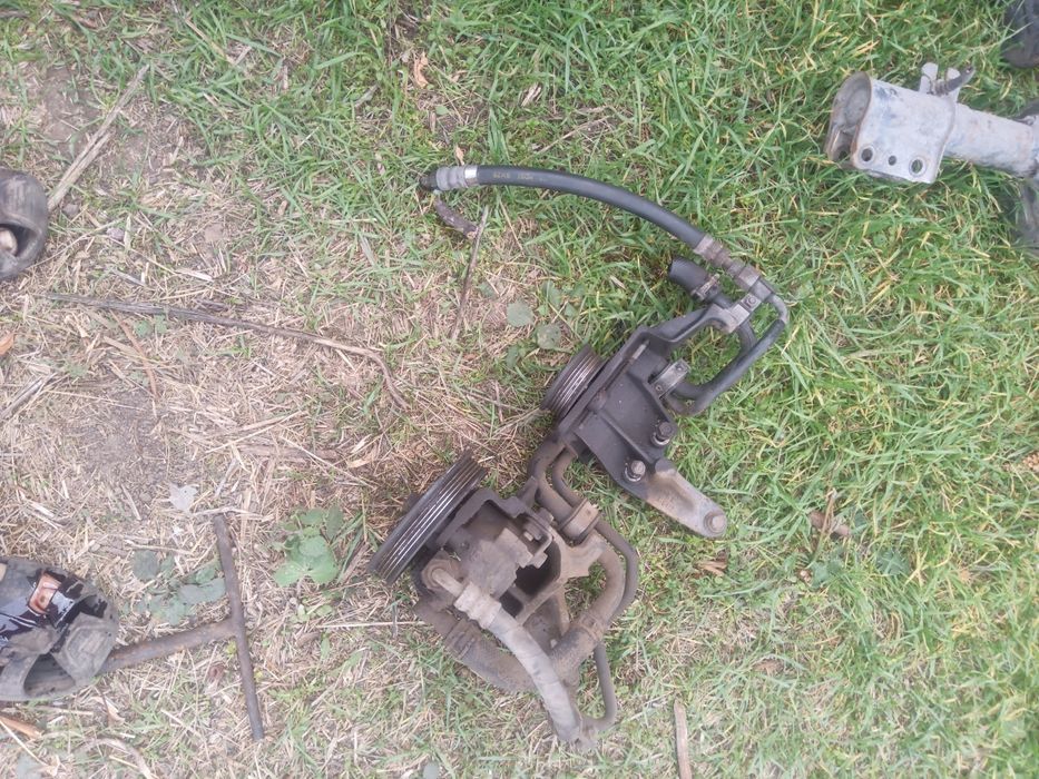 Продам коробку передач  мазда 626