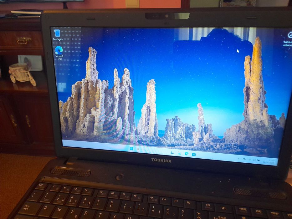 portatil toshiba satellite c660 1he i3  como novo.