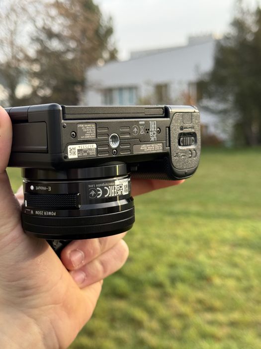 Aparat Sony ZV-E10 - stan idealny we Wrocławiu