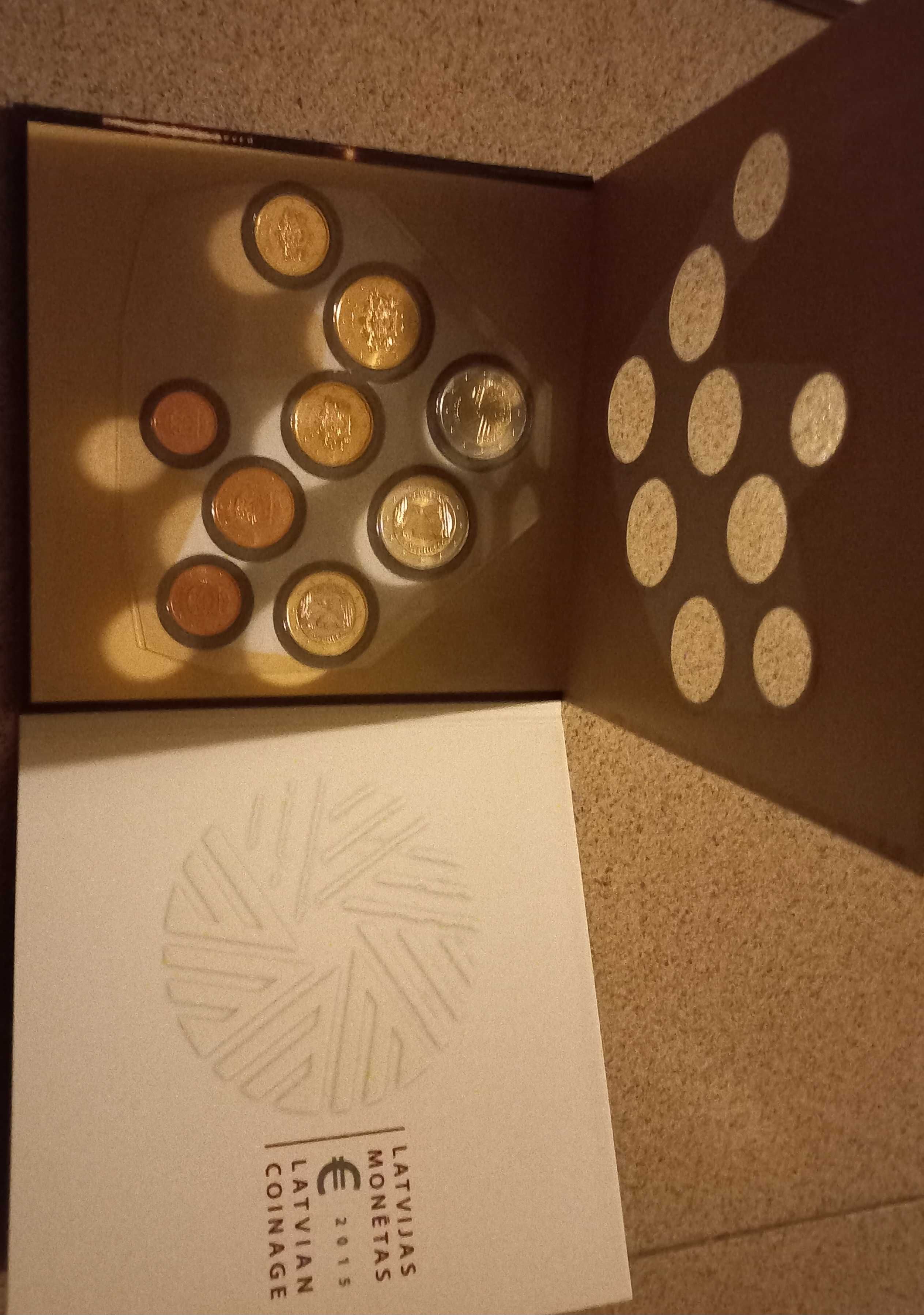 Moedas coleção Polónia, Coreia 2013, Letónia 2015