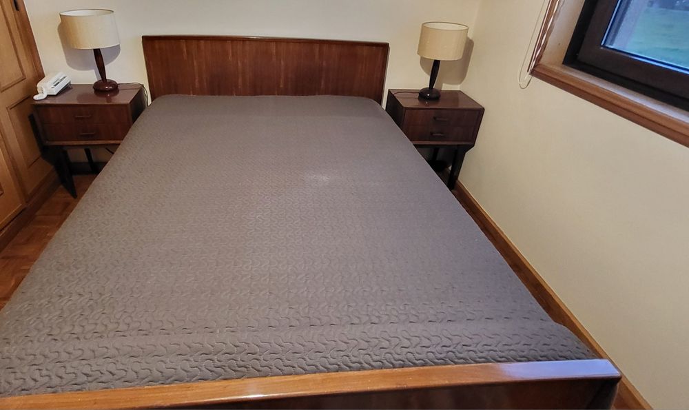 Quarto de casal. Venda separa ou conjunto