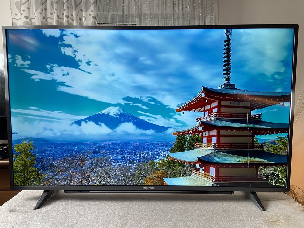 Телевізор Grundig 55GUT9867 UltraHD/SmartTV/DVT-T2