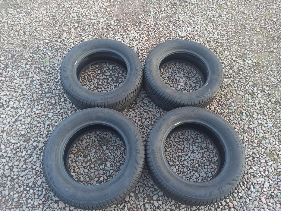 4 opony zimowe/wielosezonowe Bridgestone 215/60 R16