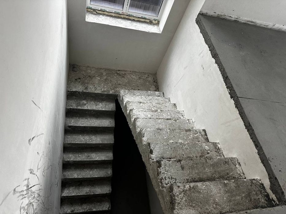 Будинок з прямим виходом до Лісу та чистовим оздобленням!