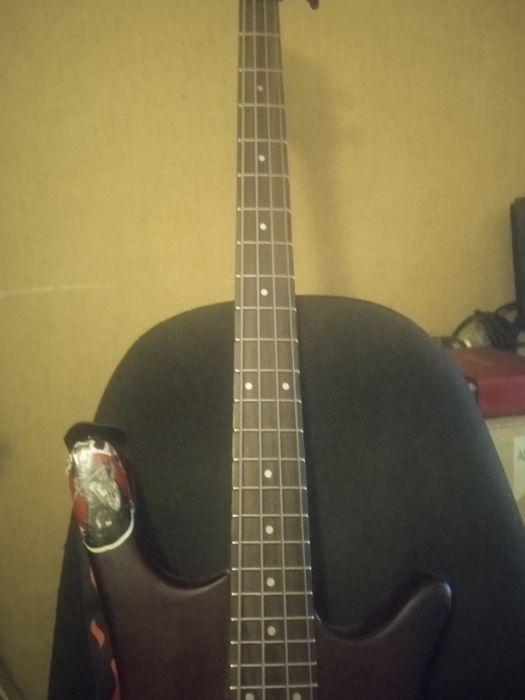 Бас Гітара 4 струнна