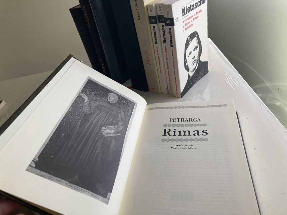 Clássicos da Literatura - Platão, Virgílio, Petrarca…