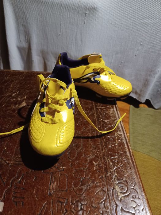 Chuteiras Puma V5.11 FG