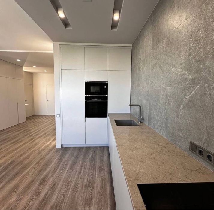 В Продаже двухкомнатная квартира Центр Приморский