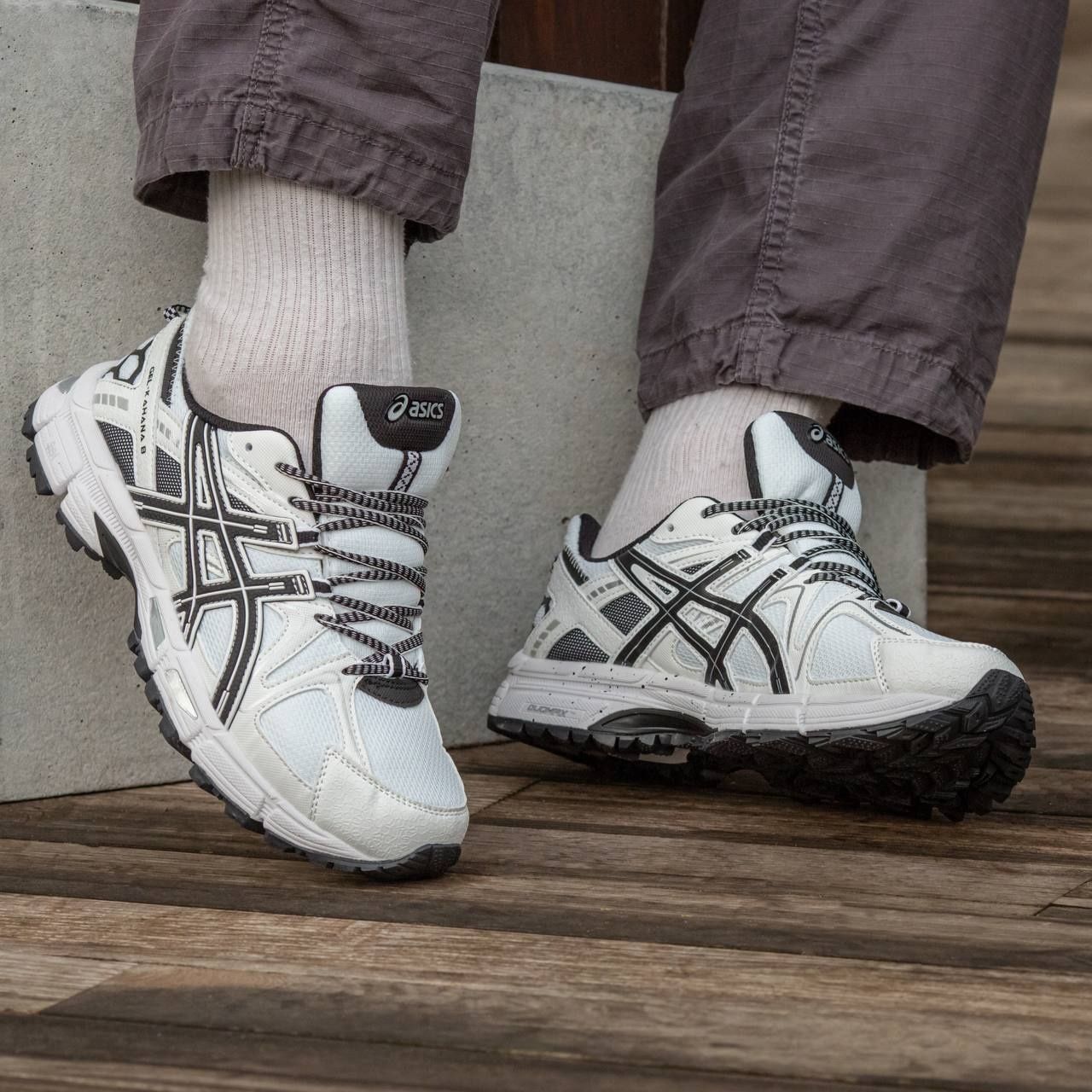 Унисекс кросовки из сетки Деми сезон Asics чоловічі кросівки чорні