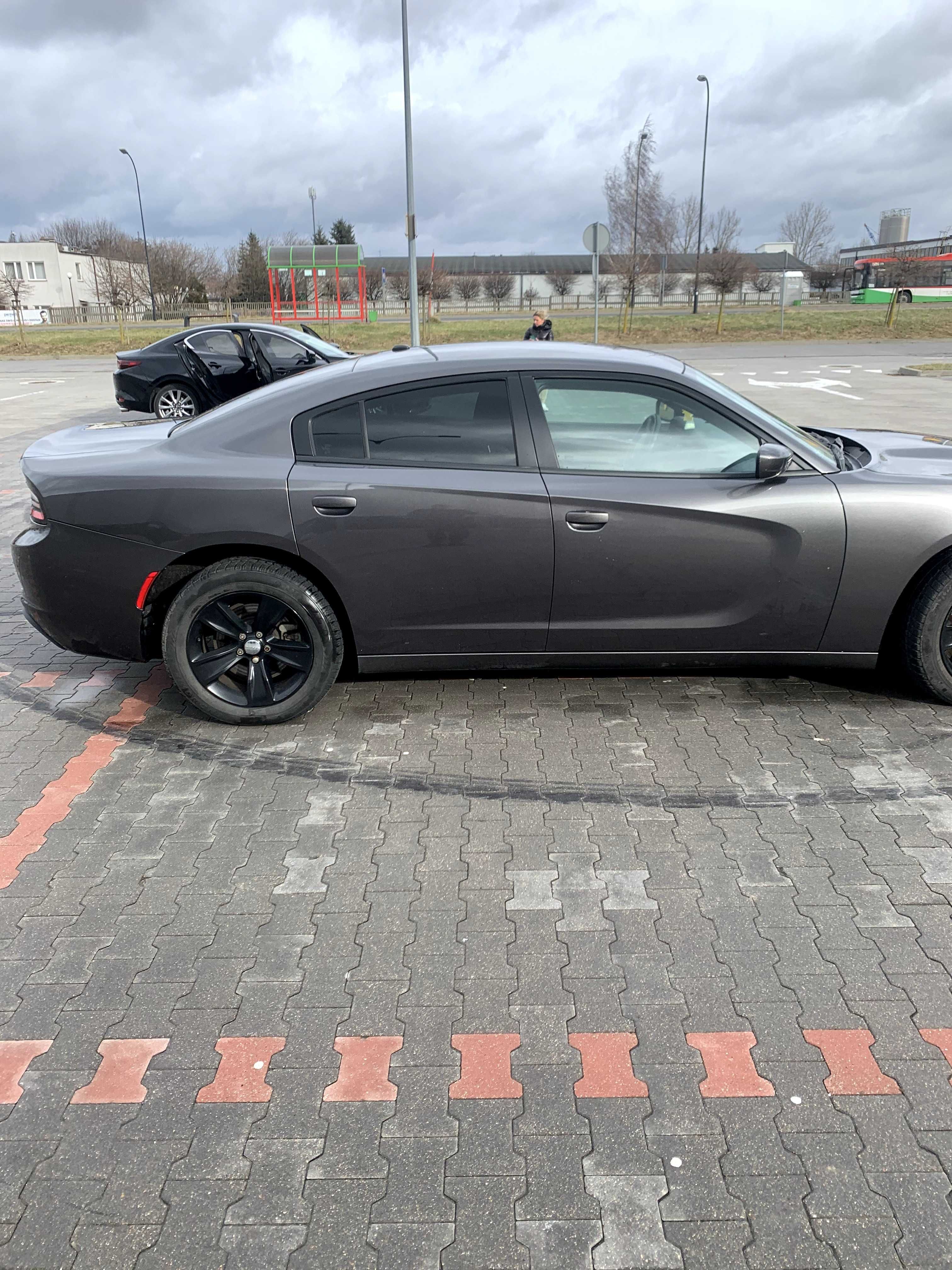 DODGE CHARGER 5,7L gaz 4x4