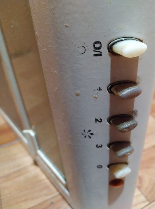 Витяжка кухонна Eleyus Line II. 2 моторна. 50см!! Працює лівий двигун!