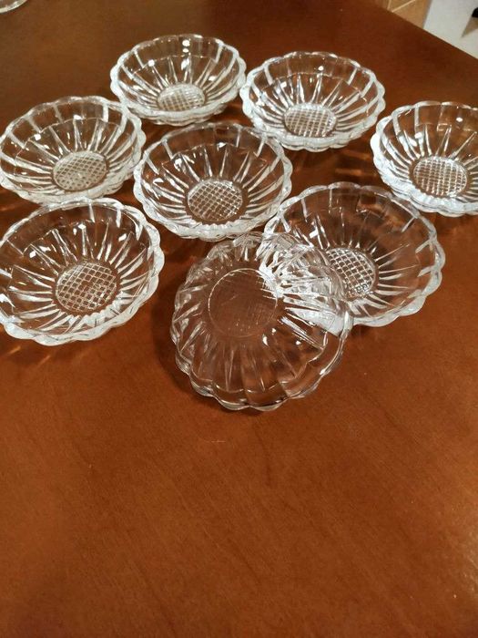 посуд скло десертні тарілочки