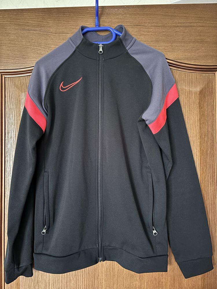 тренувальна куртка/кофта Nike Dri-FIT Academy Pro Jacket