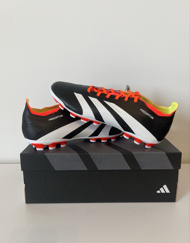 Sprzedam nowe korki adidasa r. 40 2/3 oryginalne z metkami