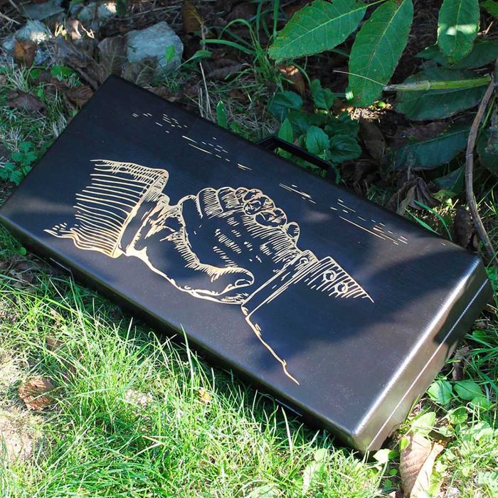 Для грилю мангального відпочинку в кейсі шампури з нержавійки і посуд