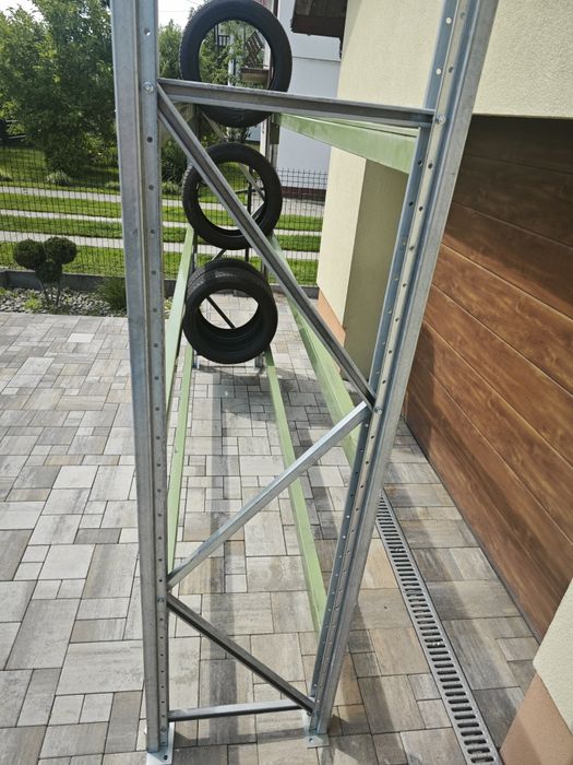 Regał na koła/opony