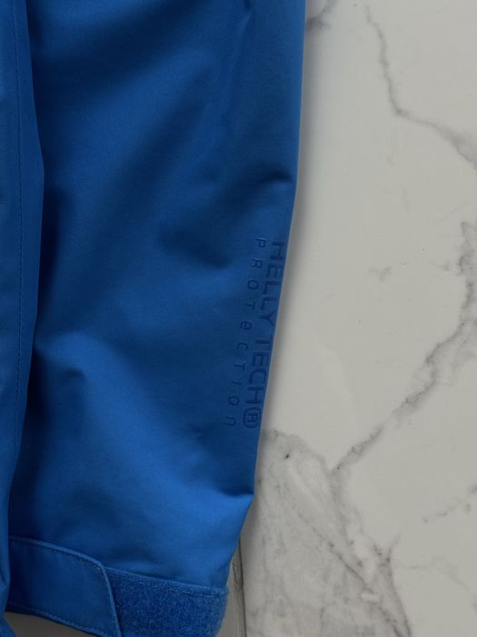 Вітрвока Helly Hansen