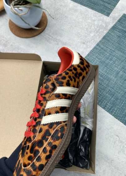 Kolor lamparta\Powietrze*Damskieadidas /37-41
