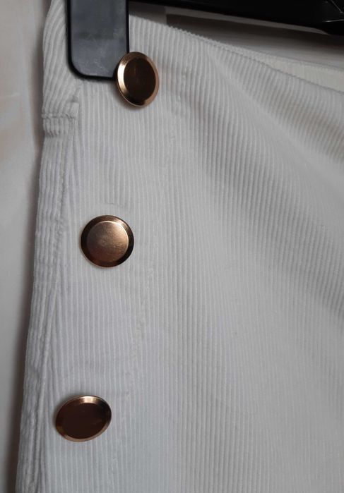 Стильные, вельветовые штаны кюлоты на высокой посадке zara