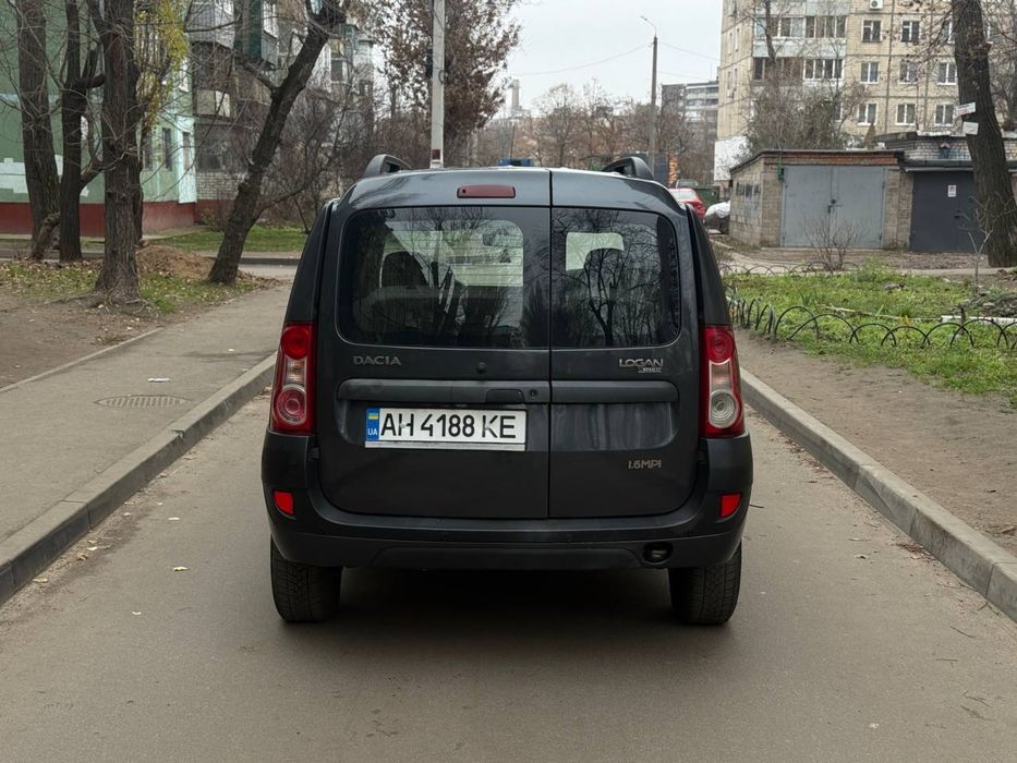 Продажа Dacia  Logan MCV 2008 г. 7 мест , 1.6 mpi .