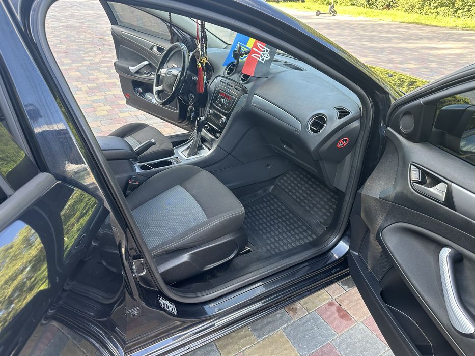 Продам FORD Mondeo