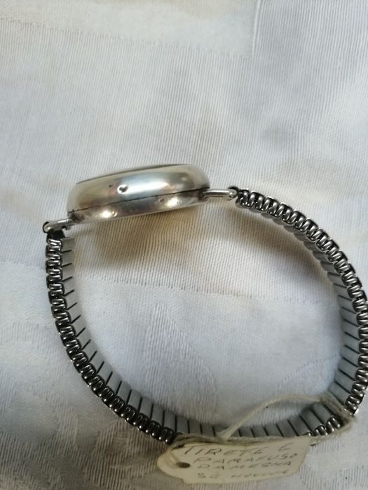 Relógio mecânico marca Obrey