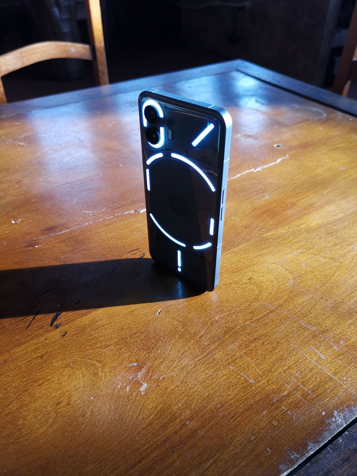 Nothing Phone 2--12gb Ram--256gb memória