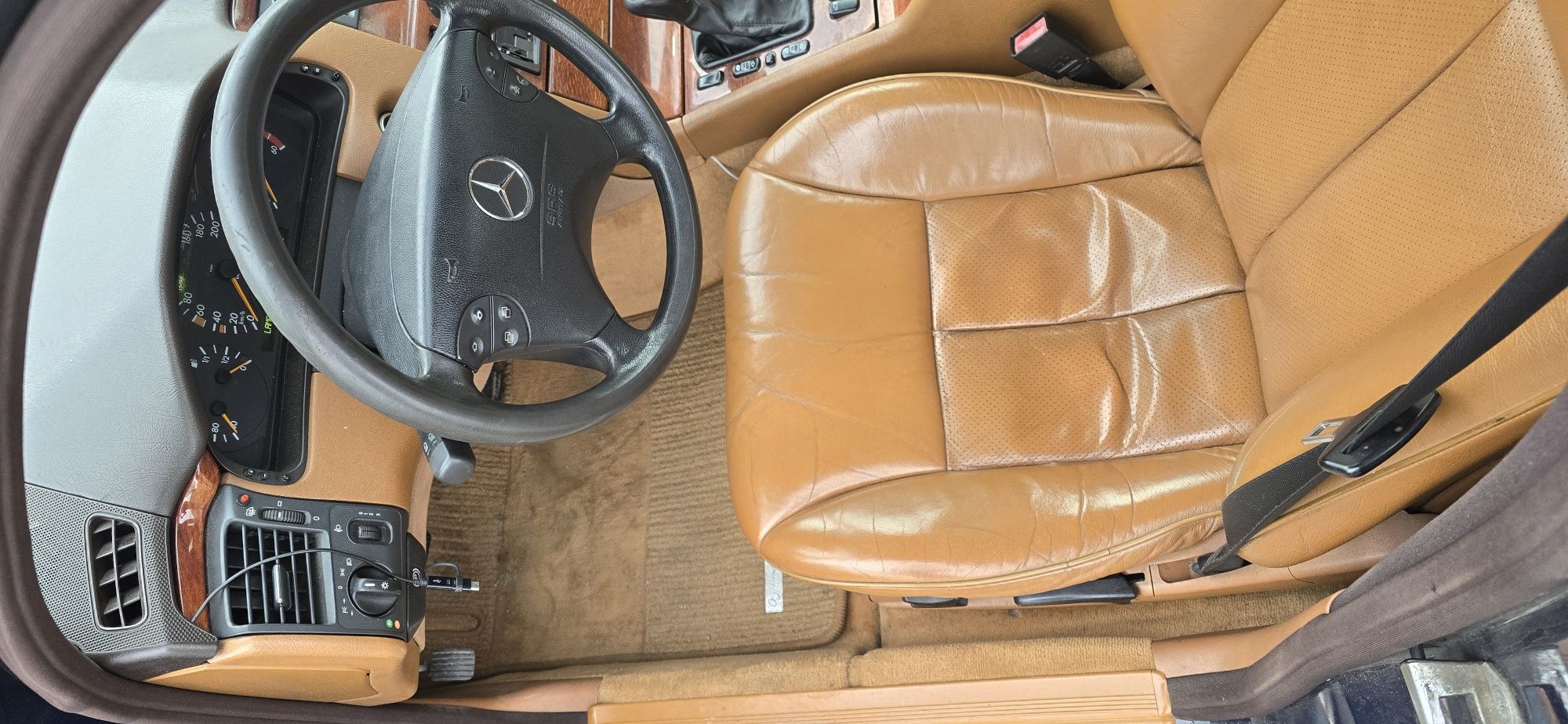 Mercedes w210 2.5TD manual 330tys jestem właścicielem od 16lat