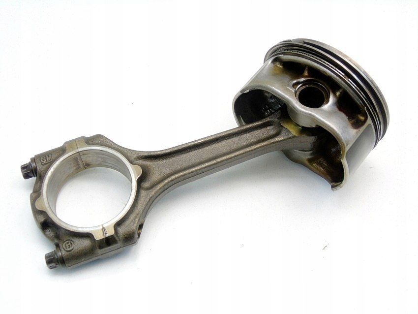 Tłok Korbowód 1.8 16V Vectra C Zafira Astra H Signum 080320