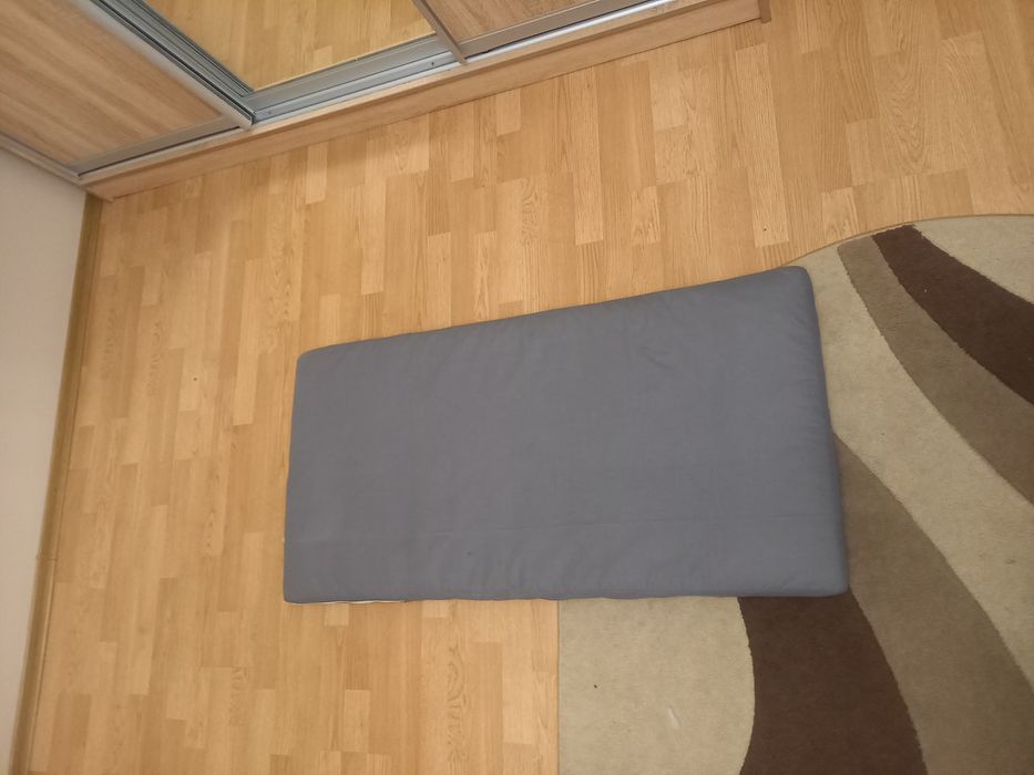 Продам матрац 120×60