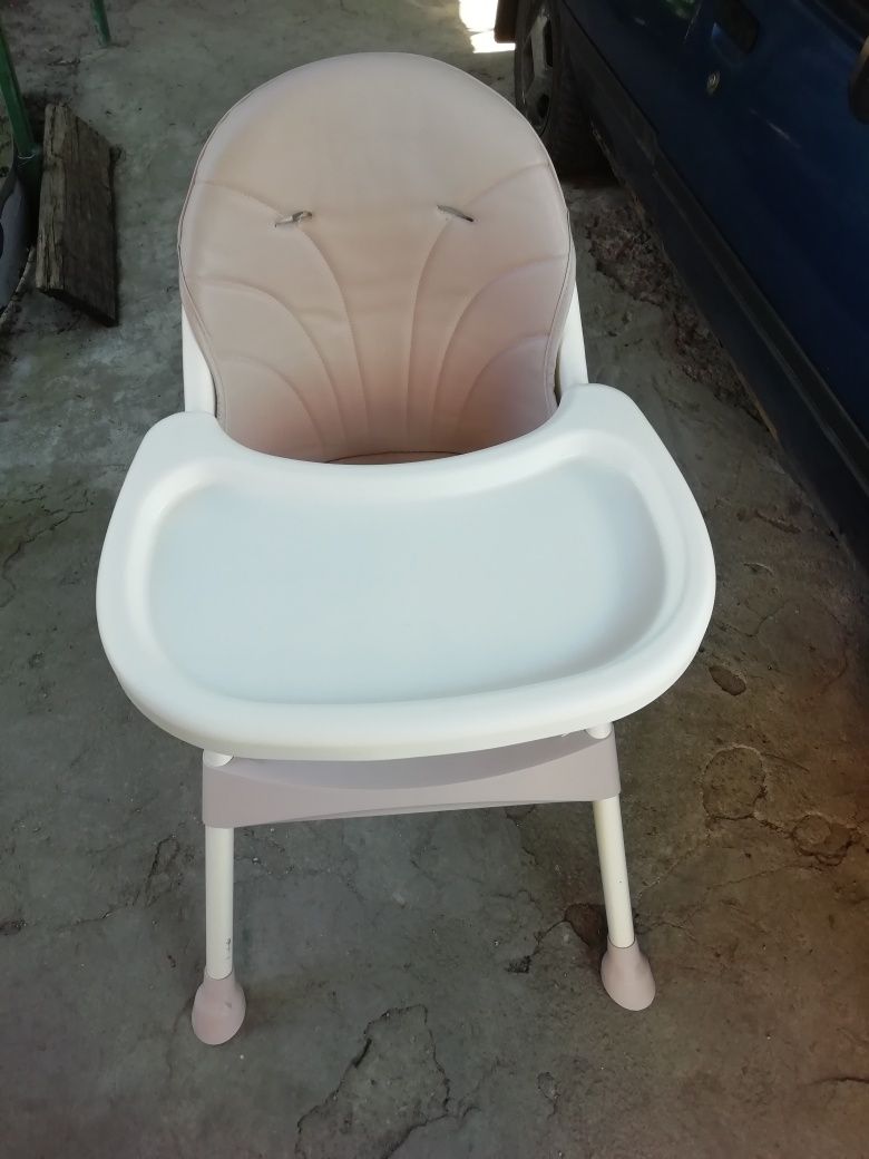 Продаю стілець для годування
