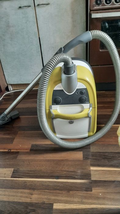 Пилисос  zelmer aquawelt 1500w
