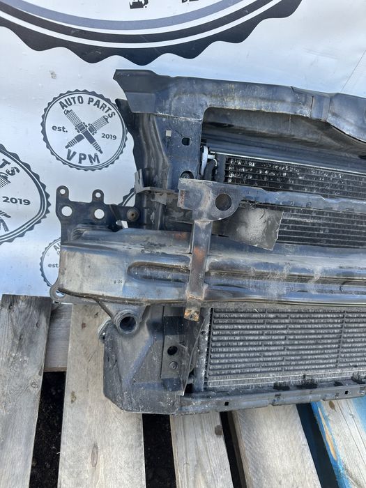 Телевізор, установочна панель радіаторів, екран Volkswagen Passat B6