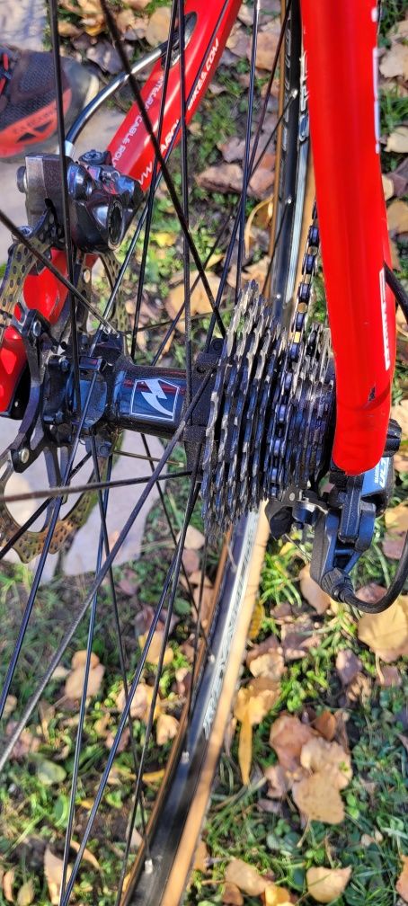 Rower gravel / przełaj / cx Saroni full carbon ultegra