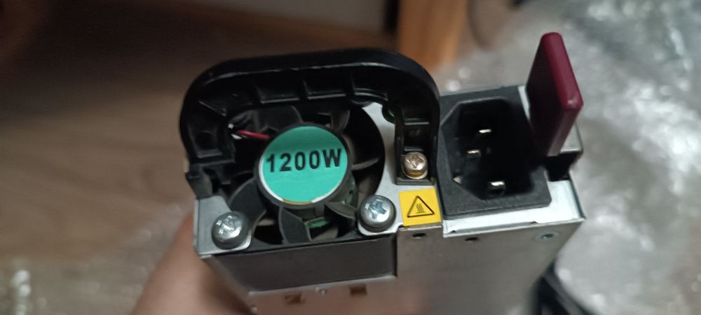Зарядний пристрій HP до 100А