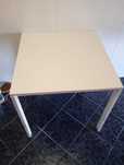 Mesa MELLTORP do Ikea