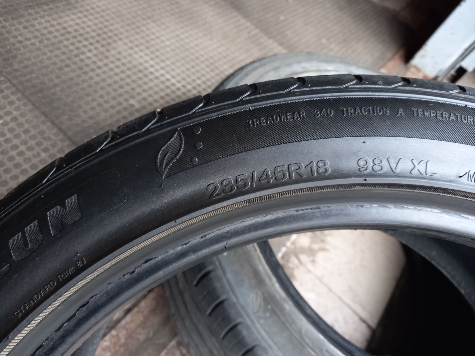 Летняя резина ПАРА 235/45 R18 Sailun Atrezzo