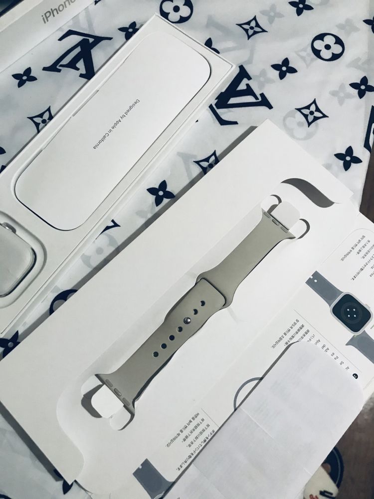 Смарт часы Apple Watch 9 41 mm состояние нового