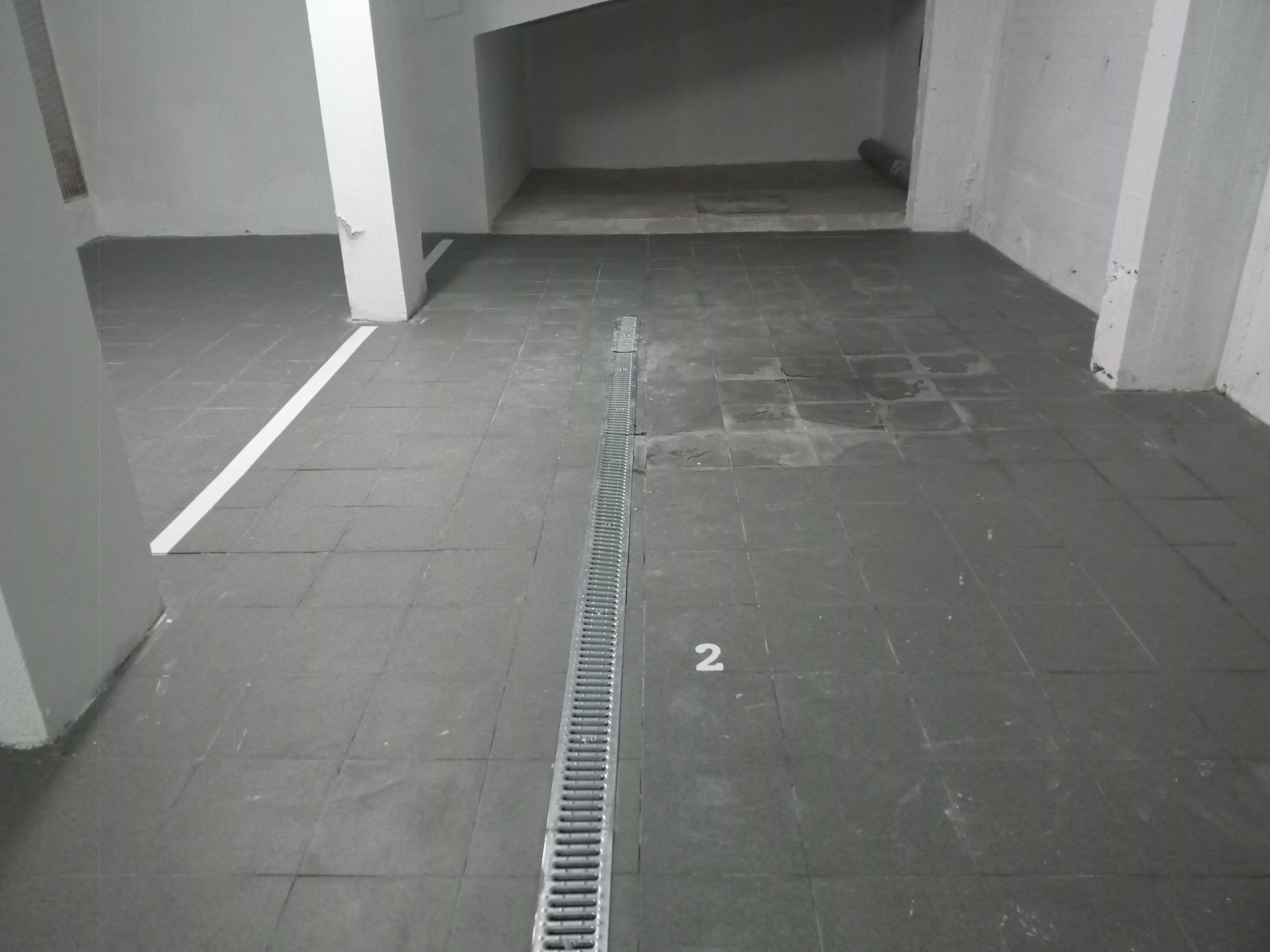 Lugar de estacionamento - Massamá