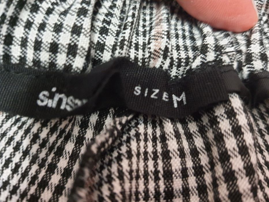 Spodnie Sinsay M w kratę
