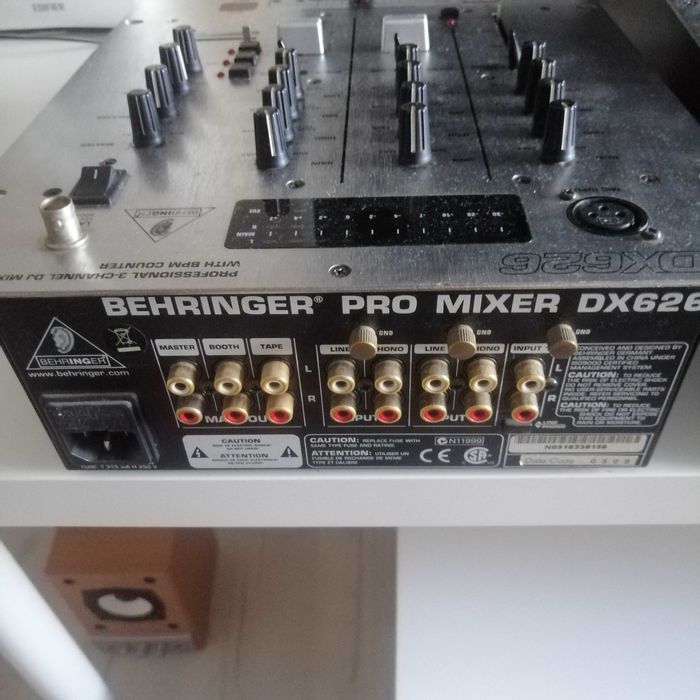 Mixer Behringer DX626