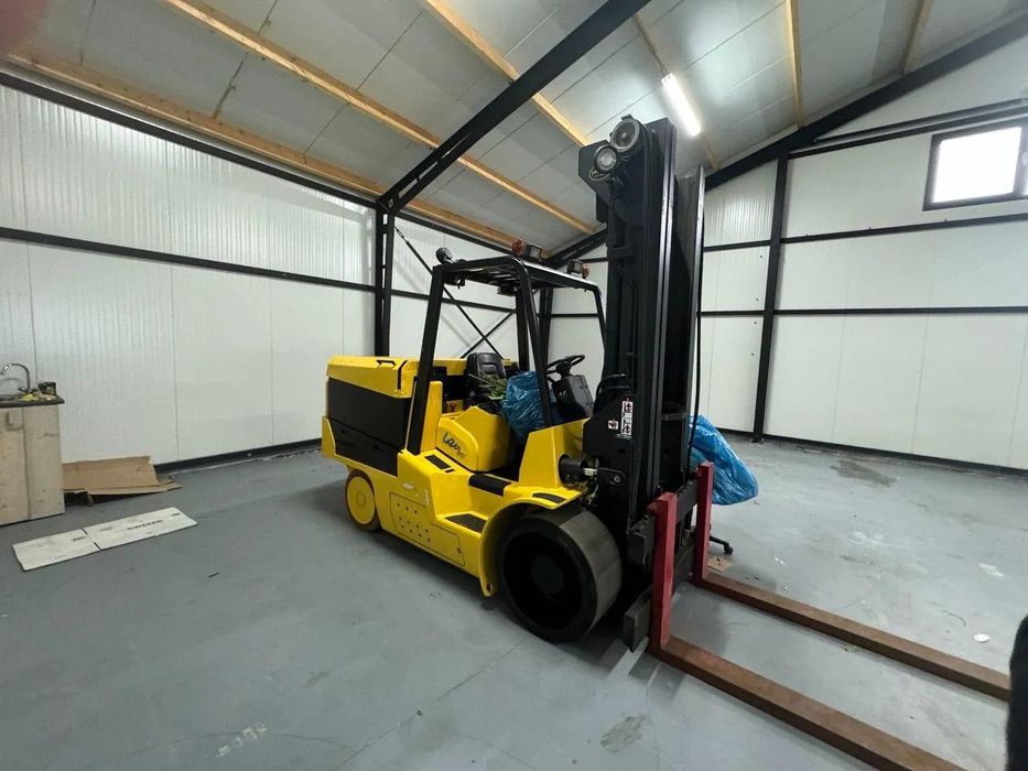 HOIST E10 ELECTRIC LIFT TRUCK  Wózek widłowy HOIST E10 ELECTRIC LIFT TRUCK udźwig 10T Jak NOWY