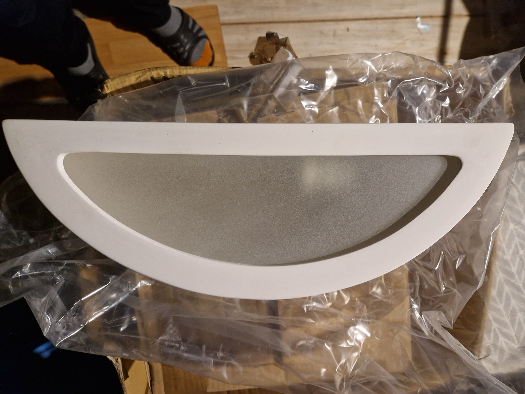 Lampa ścienna gipsowa