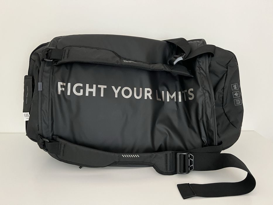 Mochila Outshock 900 60L preto