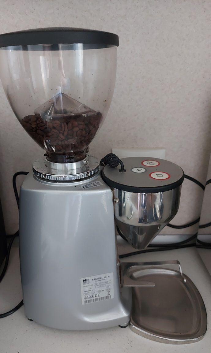 Кавомолка професійна Mazzer Luigi Італія