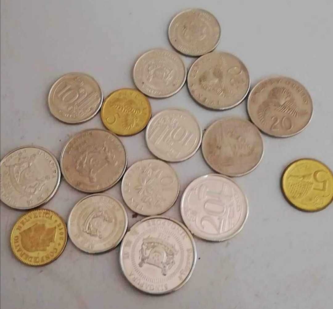 Nota é moedas Indonésia Singapura