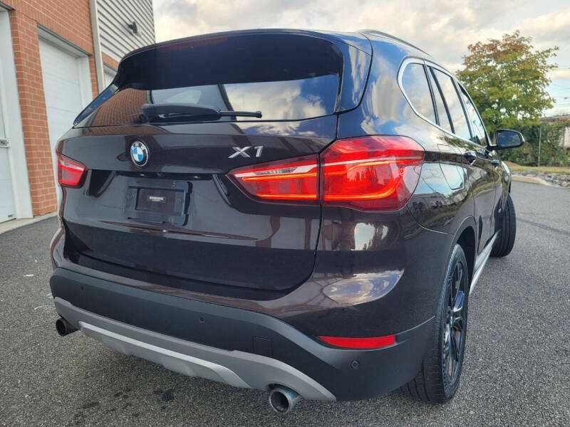 2016    BMW    X1