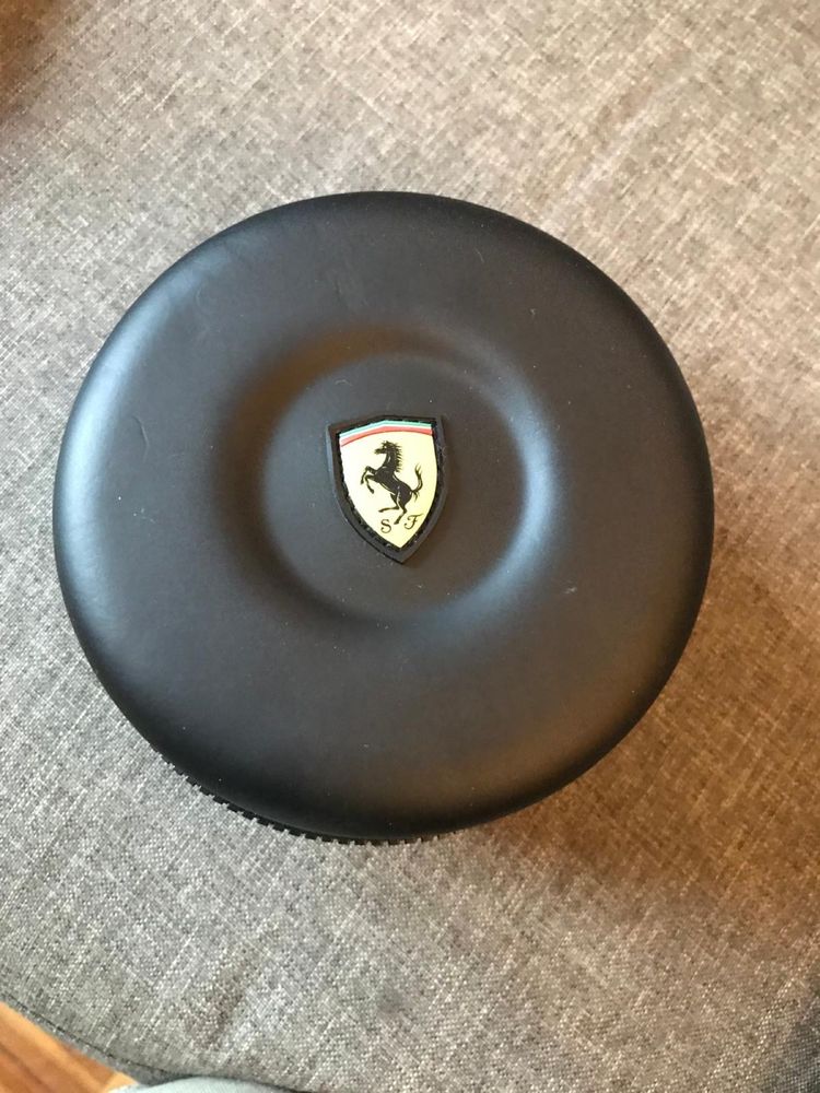 Relogio ferrari  preto e azul