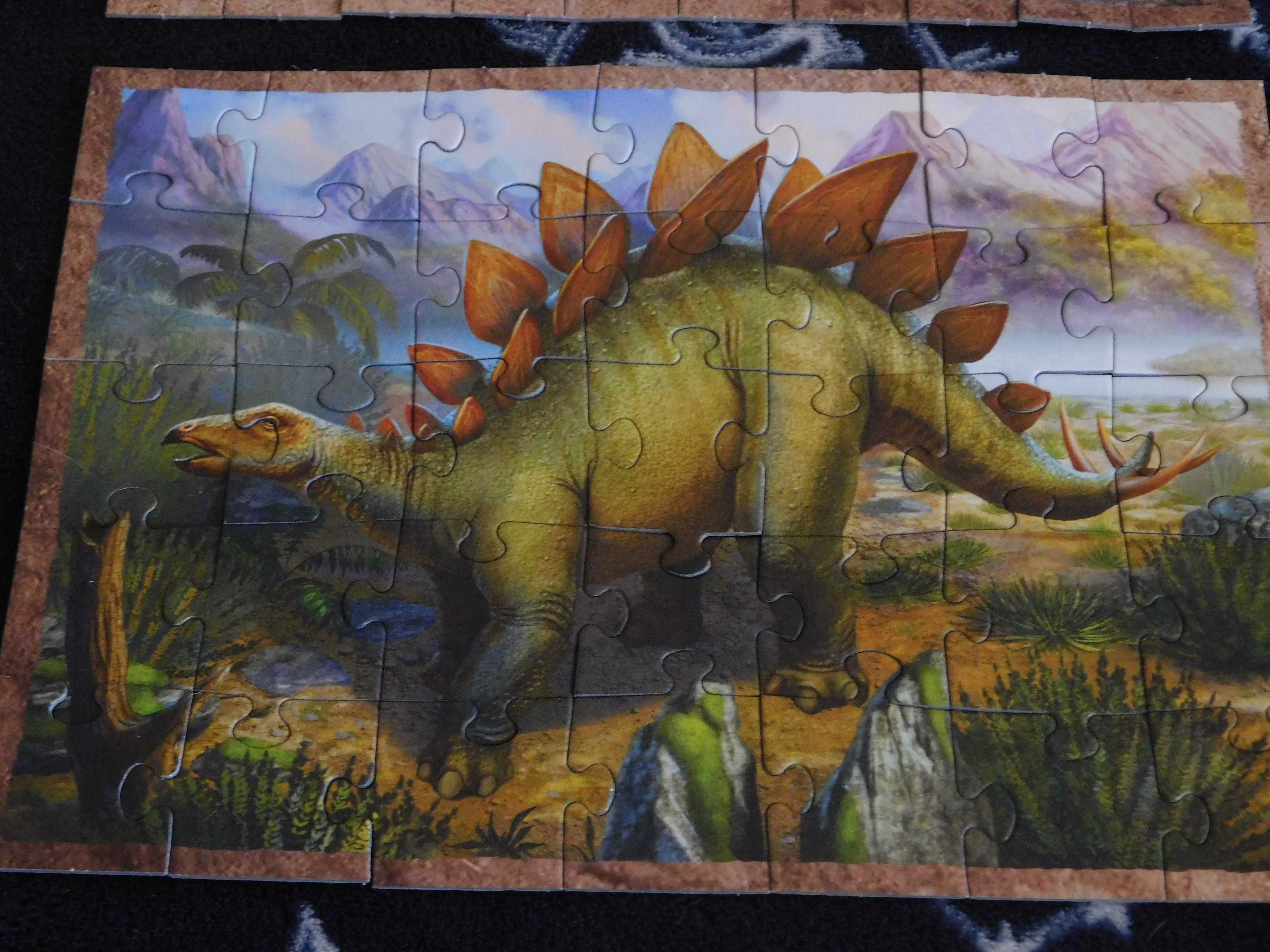 puzzle z dinozaurami dla dziecka